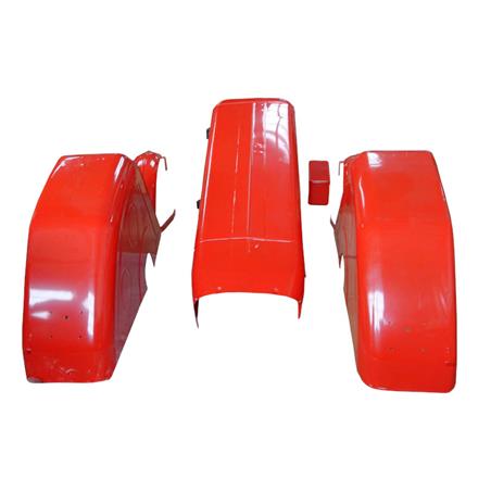 Komplet blacharki lakierowanej C-360 czerwony duży - błotnik tylny 2x, błotnik przedni 2x, maska, skrzynka, wspornik - w pudełku